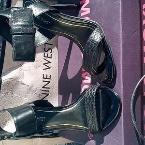 NEW Sexy Nine West  heels 6